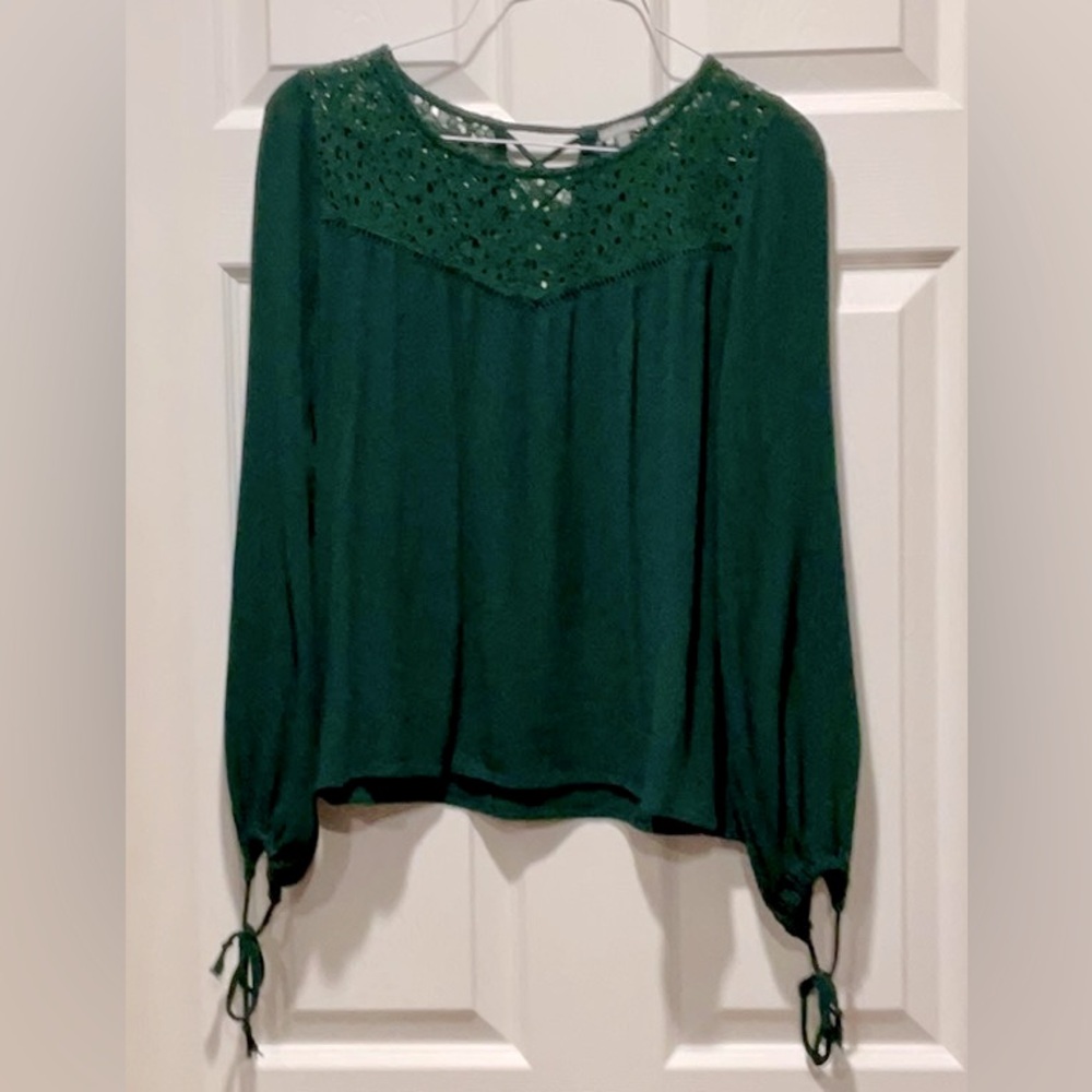 Long sleeve lace bodice blouse in forest green tie sleeves top loose shirt